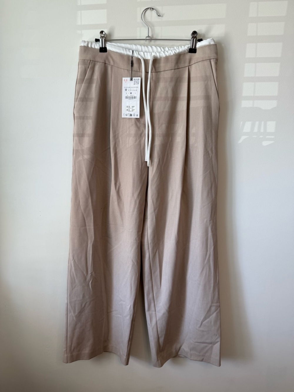 Zara Wide-Leg Drawstring Chinos in Light Beige